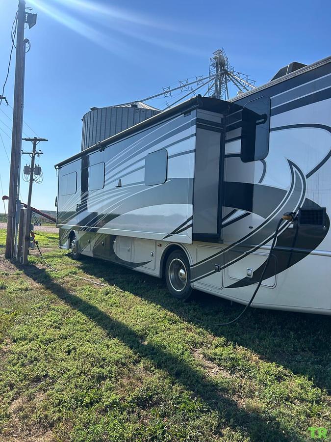 Used 2017 Thor Palazzo Diesel Pusher