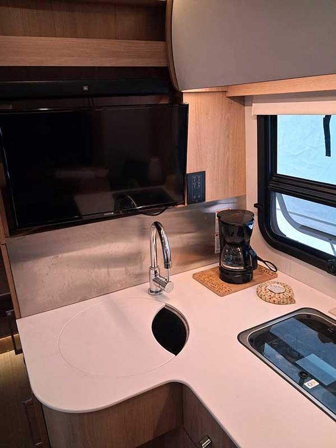 Used 2019 Leisure Travel Wonder 24RTB