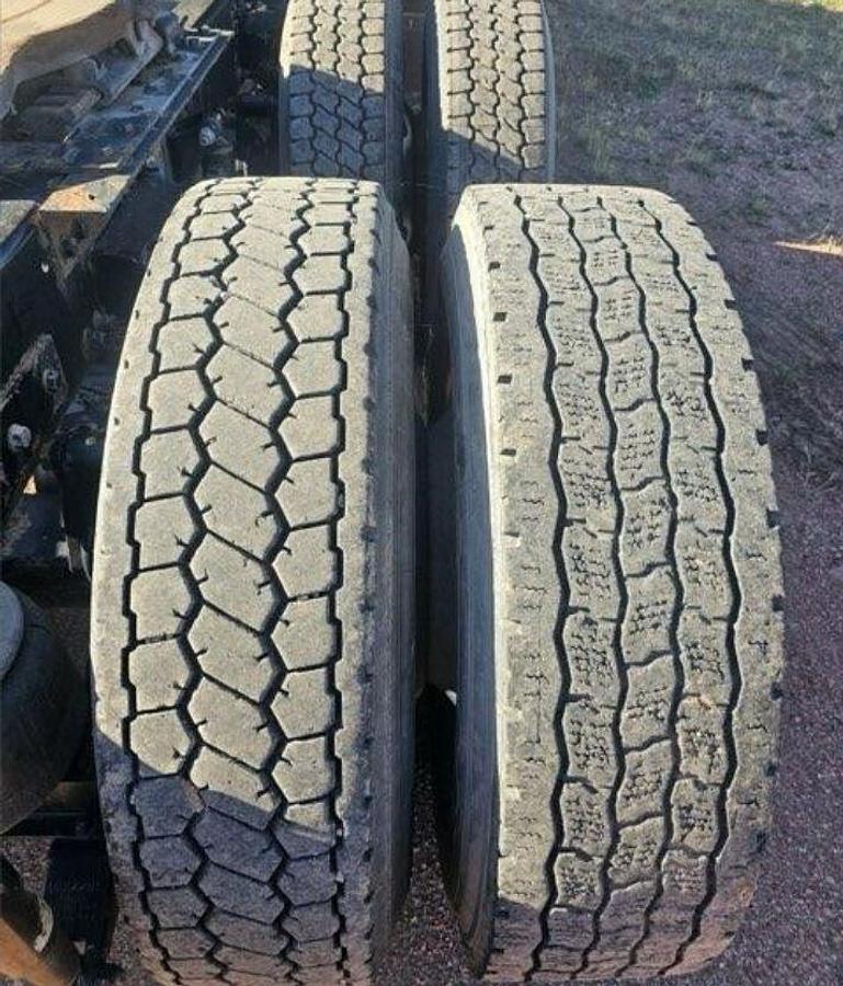 Used 2015 Peterbilt 579