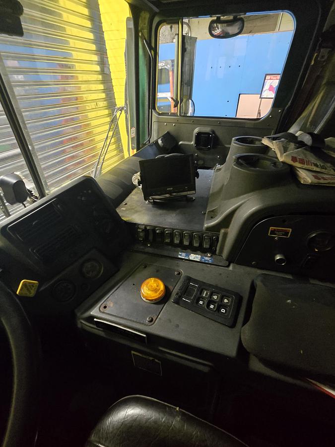 Used 2008 Mack MP7 Semi Truck | Heavy-Duty Performance | Excellent Condition | Ready to Work