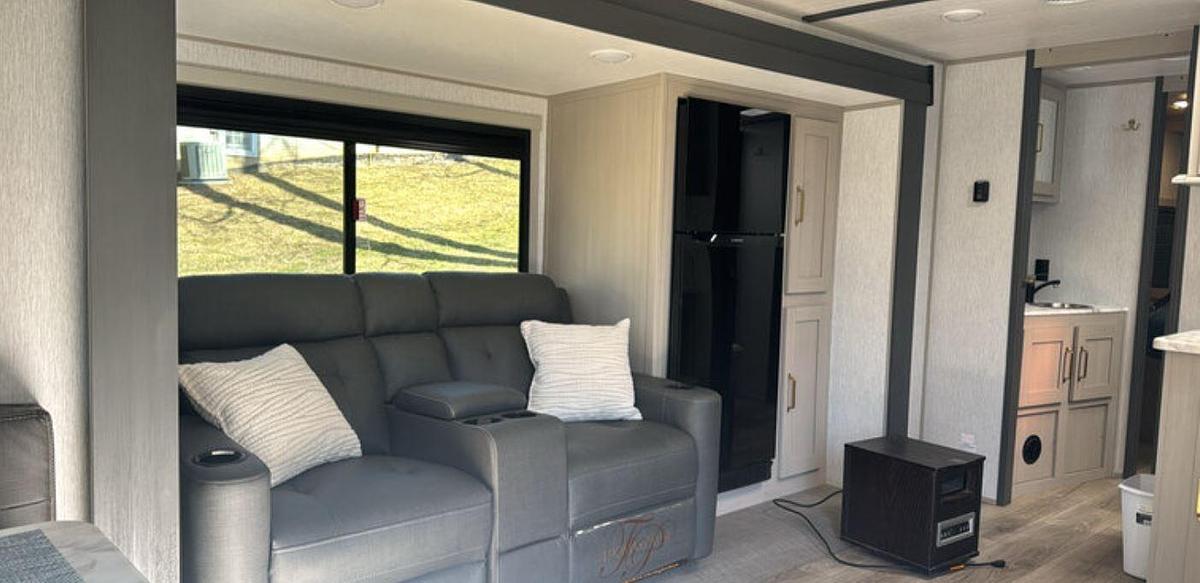 Used 2024 Forest River Salem Hemisphere Hyper-Lyte Travel Trailer