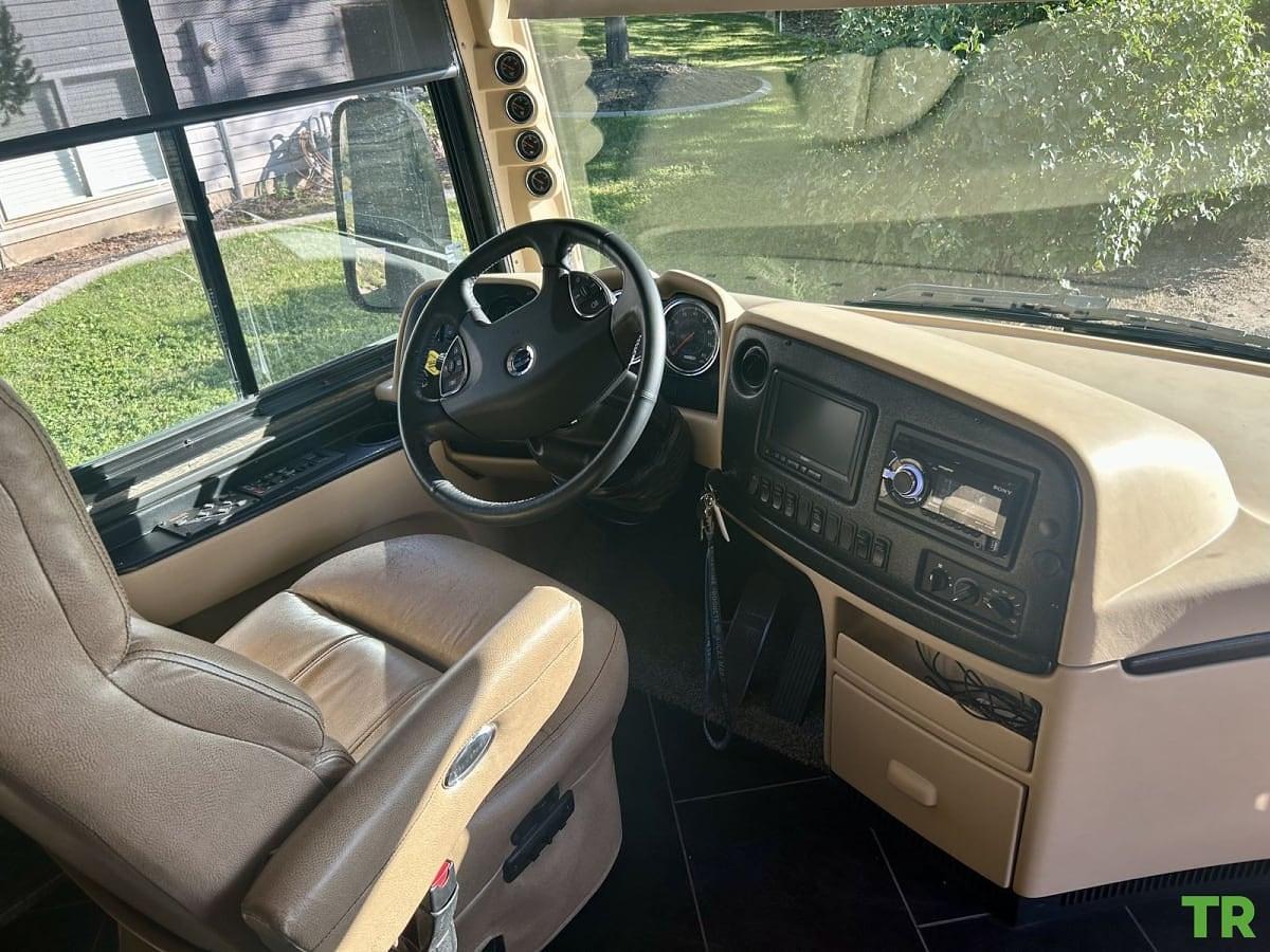 Used 2015 Newmar Ventana LE 3812