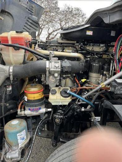 Used 2013 Freightliner Cascadia 125