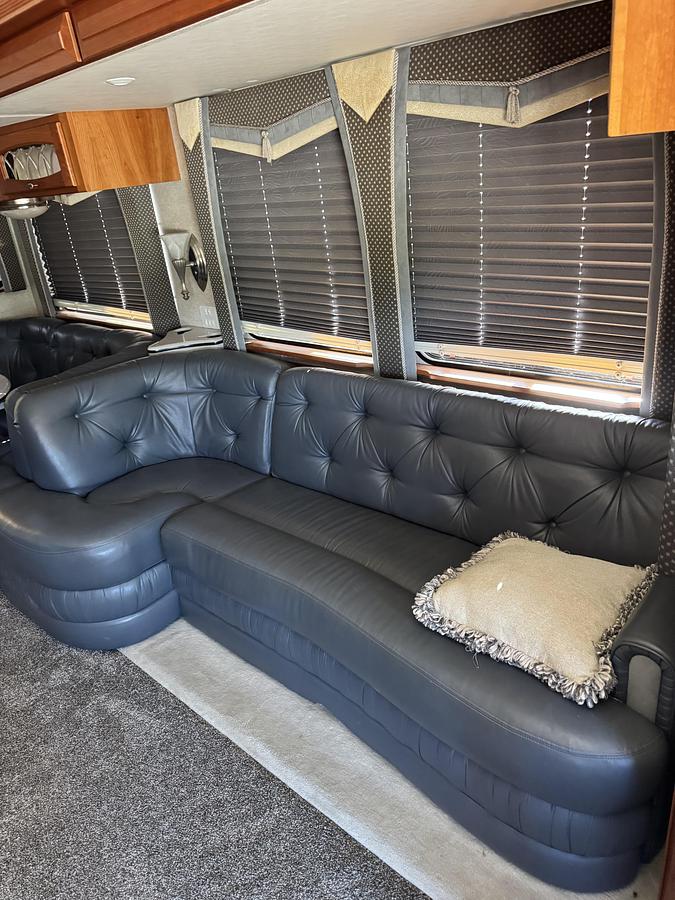 Used 2005 Newmar Essex 4505 Class A Motorhome