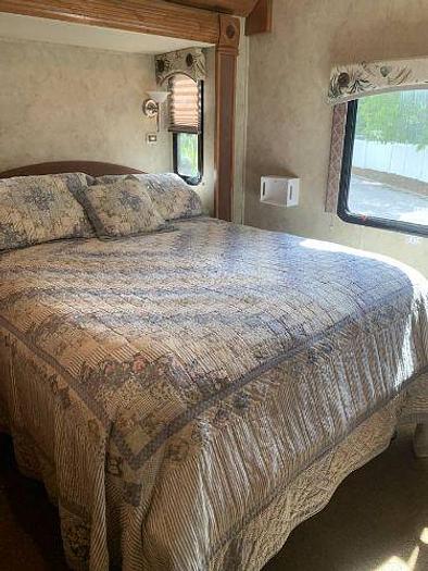 Used 2008 Gulf Stream Crescendo 33ft
