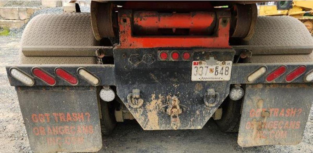 Used 2015 Kenworth T800 Hook Lift Truck