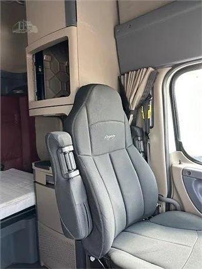 Used 2019 Freightliner Cascadia 125