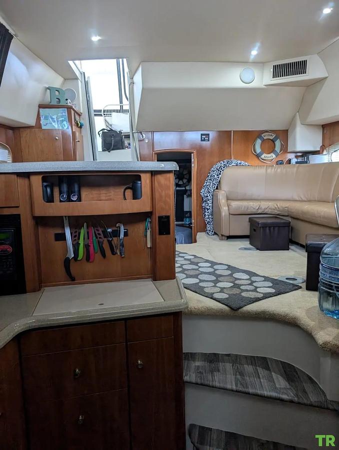 Used 2002 Carver 346 Motor Yacht