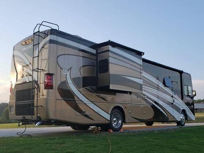 Used 2017 Thor Motor Coach Palazzo 36.1