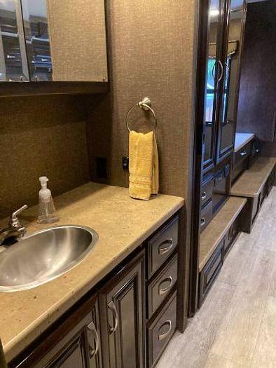 Used 2016 Thor Motor Coach Challenger 36TL