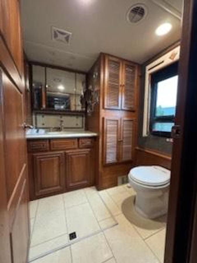 Used 2014 Winnebago Tour 42QD Class A Motorhome