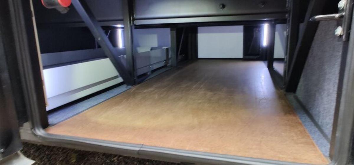 Used 2018 Newmar Ventana 4369