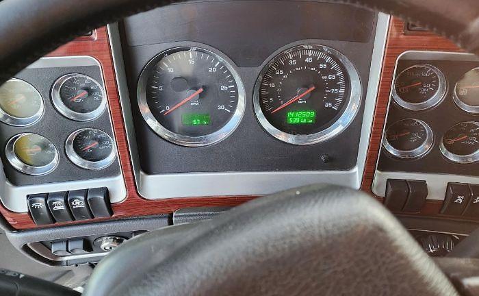 Used 2006 KENWORTH W900B with a 2006 Wilson Trailer