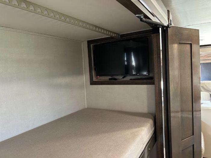 Used 2020 Forest River Georgetown GT7 36K