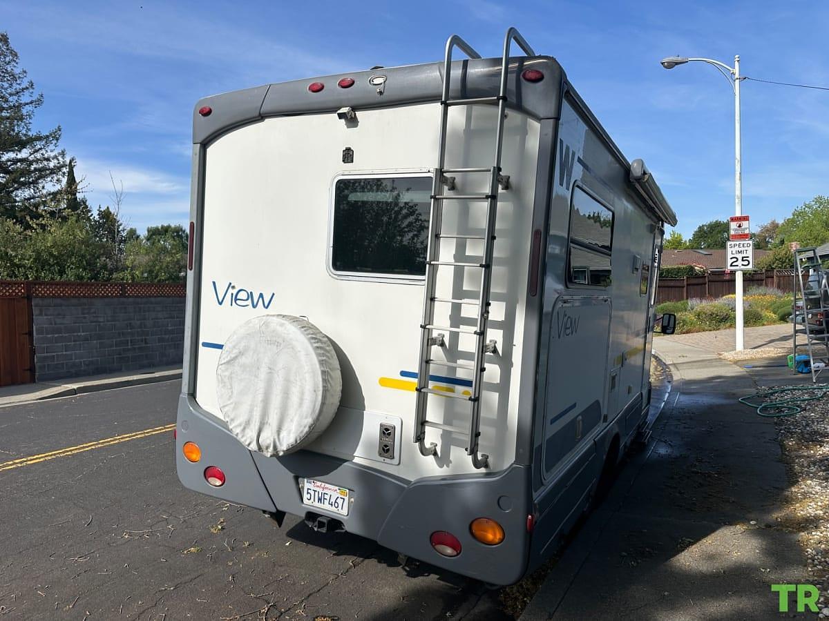 Used 2006 Winnebago View 23J