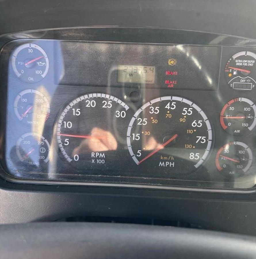 Used 2014 Freightliner Business Class M2 112