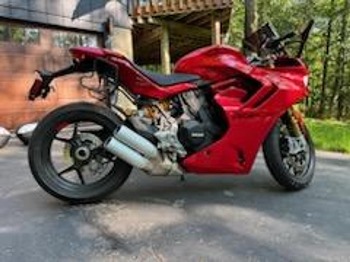Used 2023 Ducati Supersport 950 S