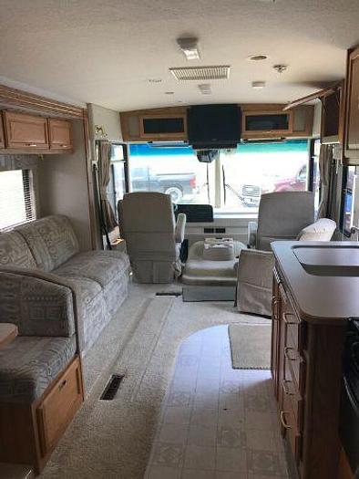 Used 2003 Winnebago Sightseer 33C