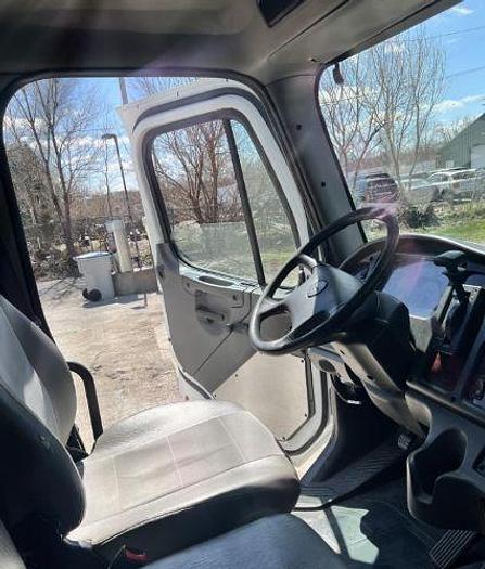 Used 2017 Freightliner BUSINESS CLASS M2 106