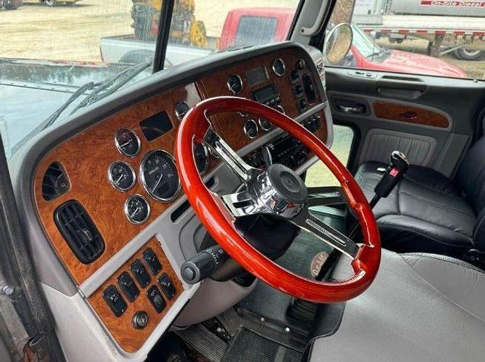 Used 2007 Peterbilt 379