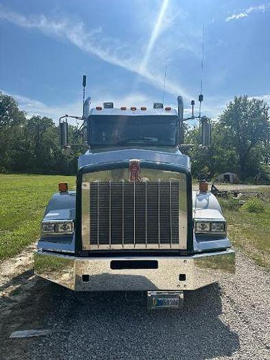 Used 2020 KENWORTH T800