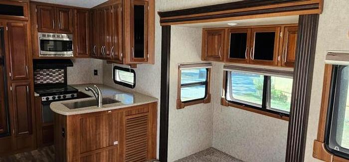 Used 2017 Prime Time Manufacturing Crusader