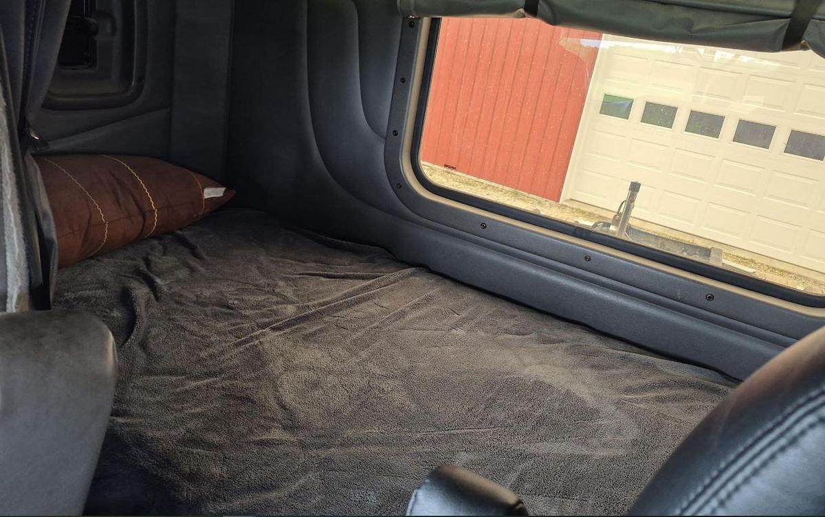 Used 2016 Peterbilt 389 & 2022 TRINITY TRAILER MFG EAGLE BRIDGE