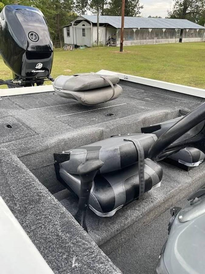 Used 2006 Triton Aluminum Fishing Boat