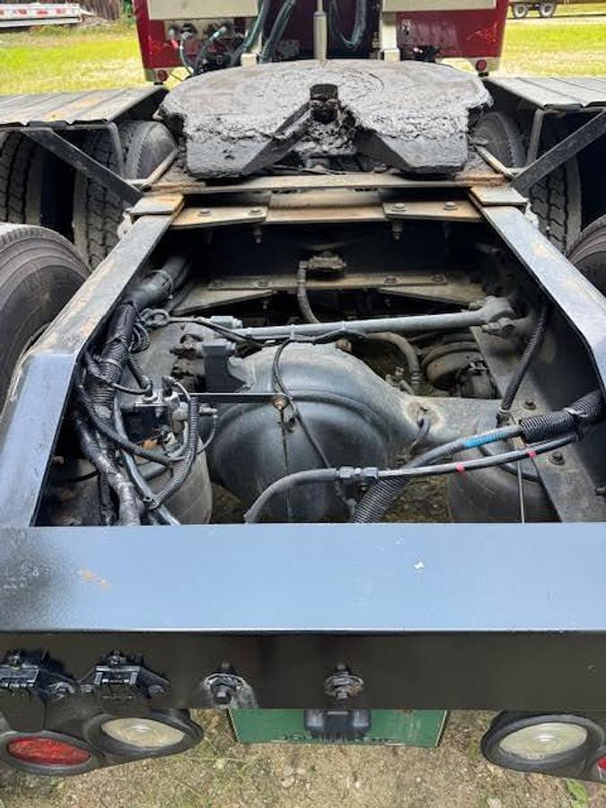 Used 2009 Peterbilt 389