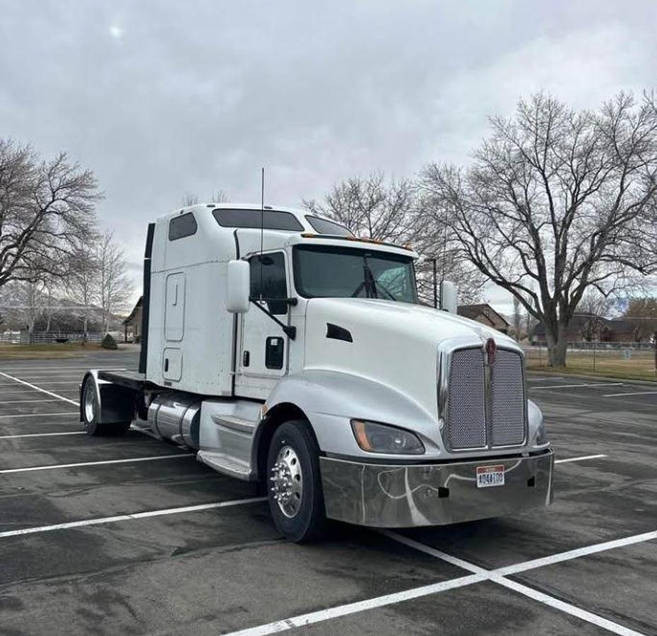 Used 2013 KENWORTH T660