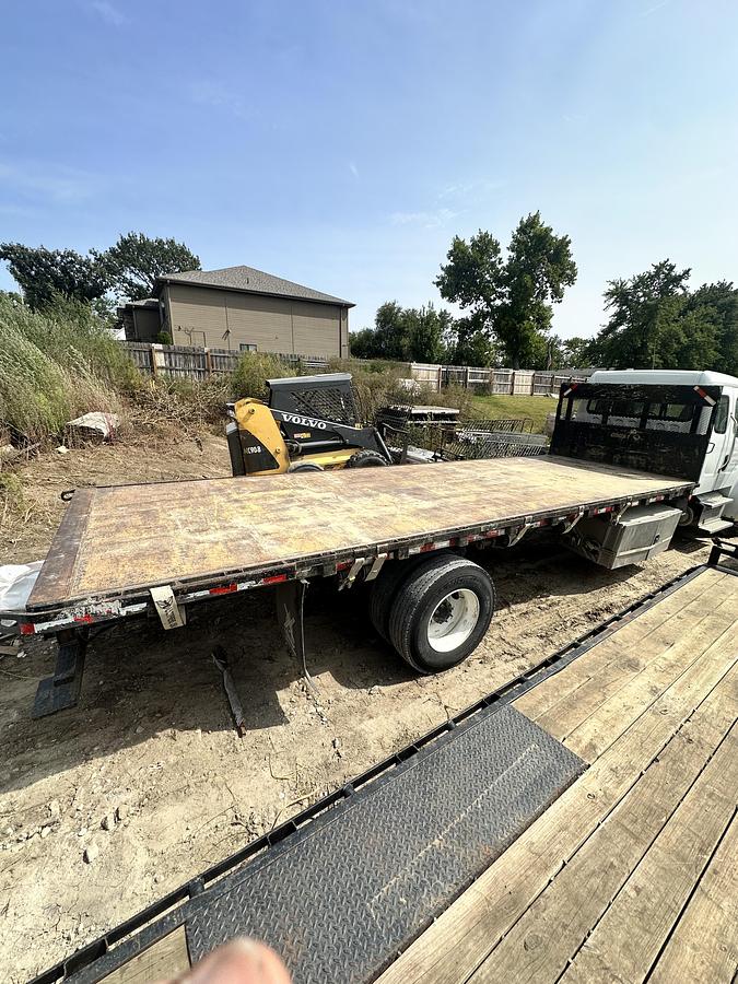 Used 2020 Freightliner Business M2 Flatbed