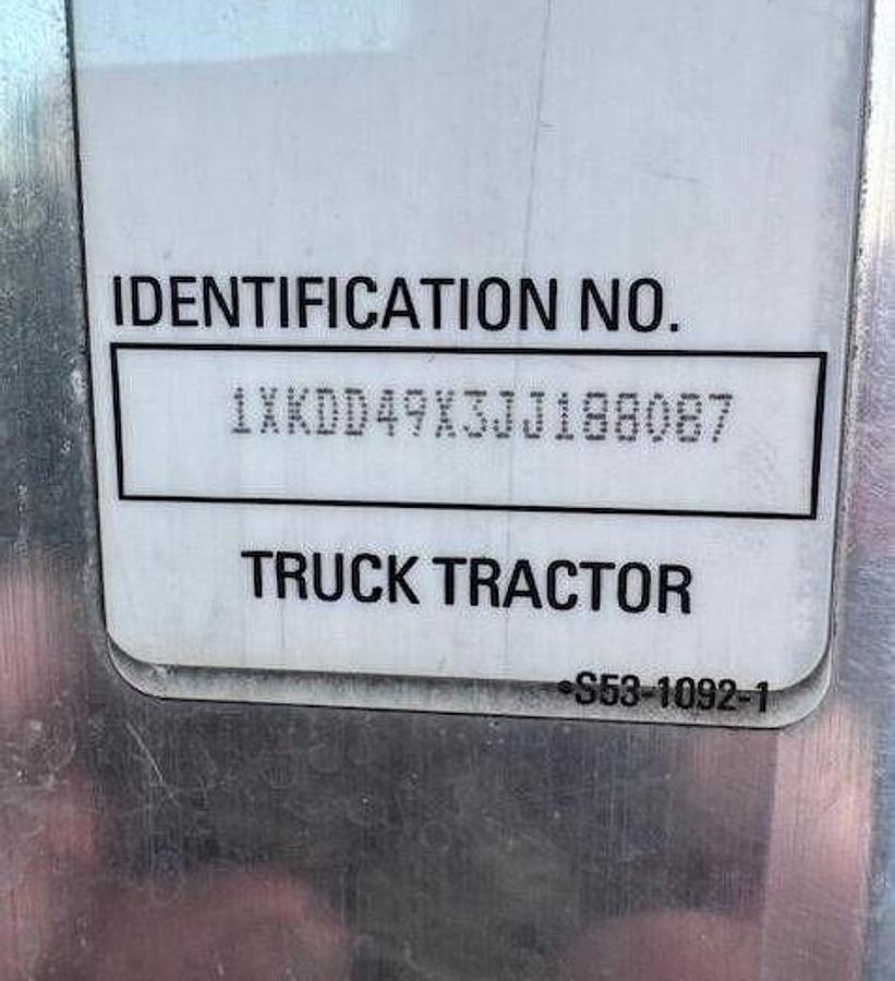 Used 2019 Kenworth T800 Conventional Sleeper Semi