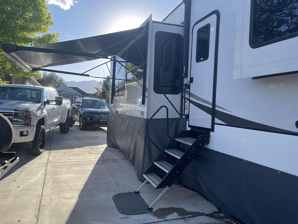 Used 2023 Alliance Paradigm R328K