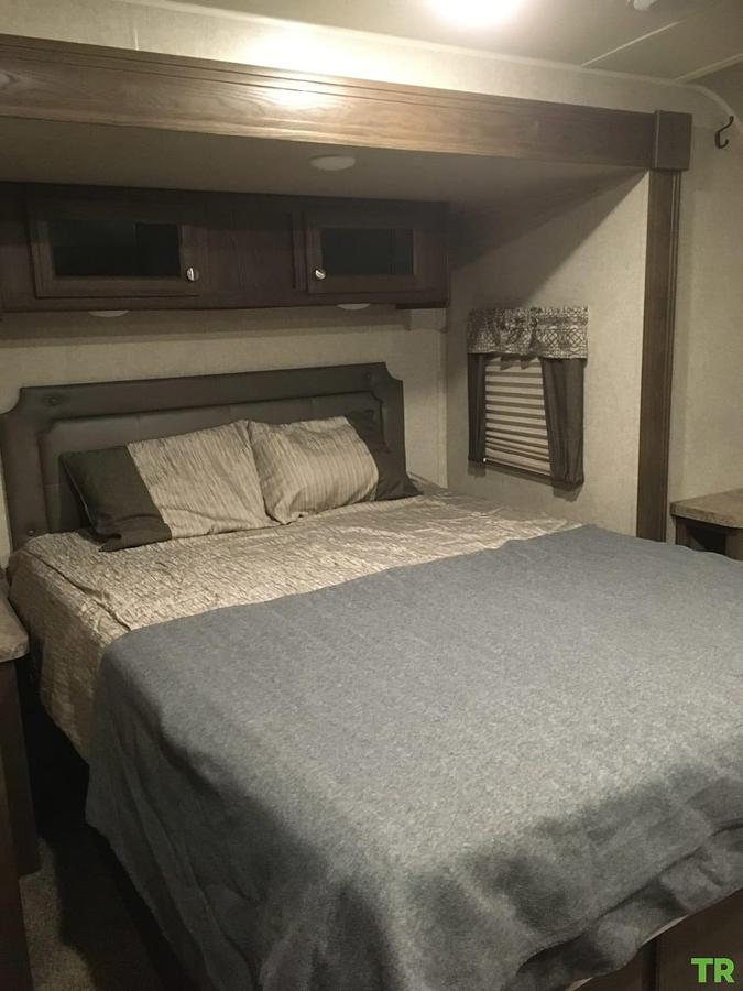Used 2018 Flagstaff Superlite