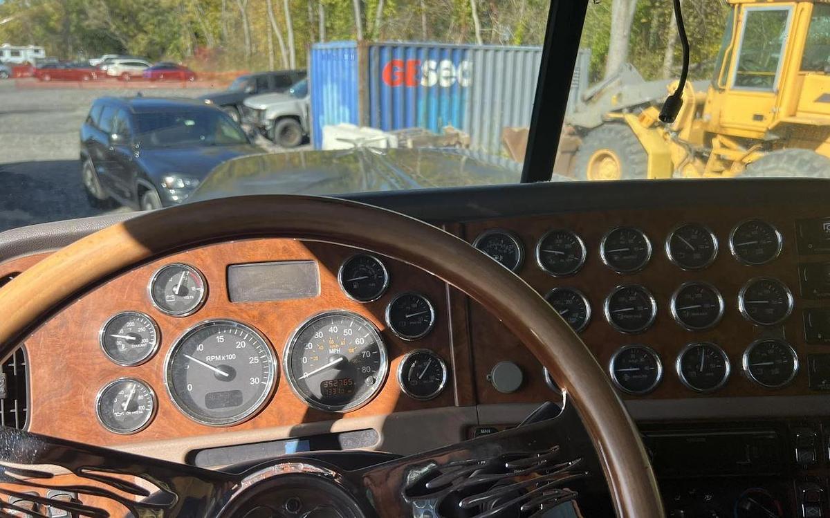 Used 2009 Peterbilt 389