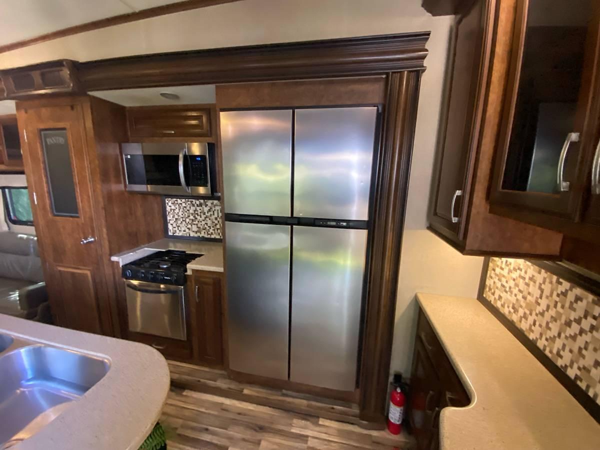 Used 2015 Solitude 5