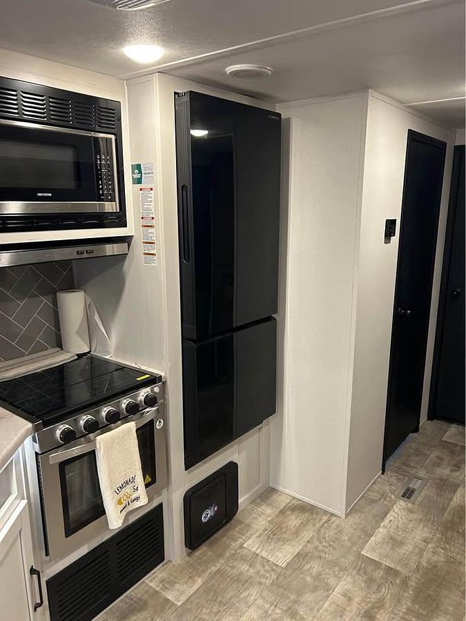 Used 2025 Palomino Puma 32RBFQ