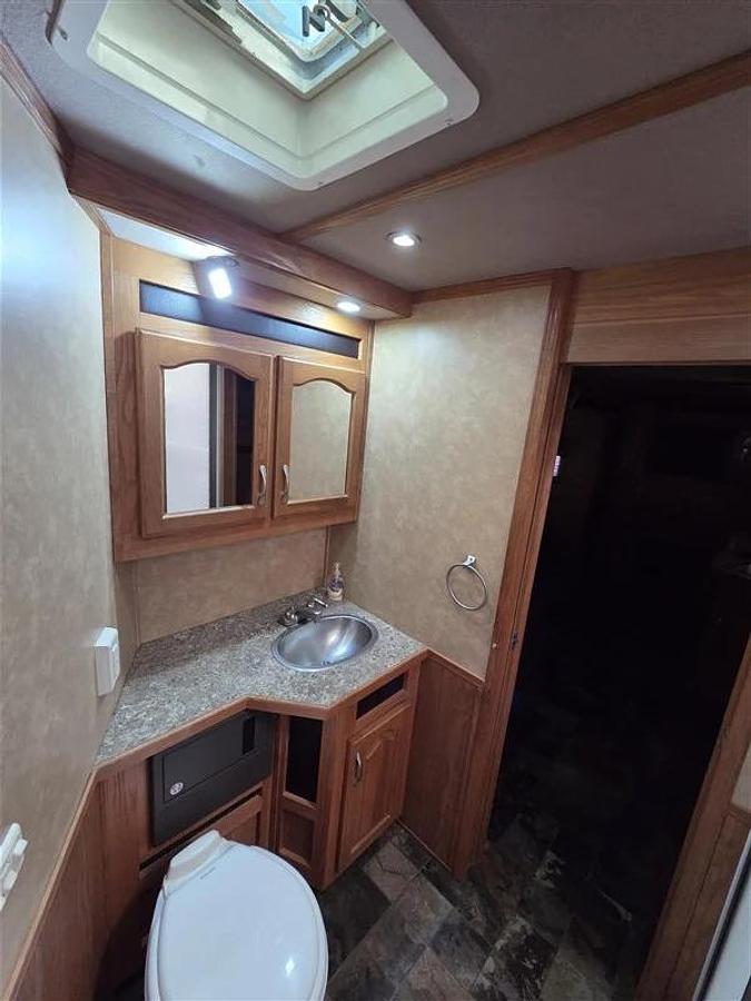 Used 2011 Lakota Bighorn 8416 4 Horse Trailer