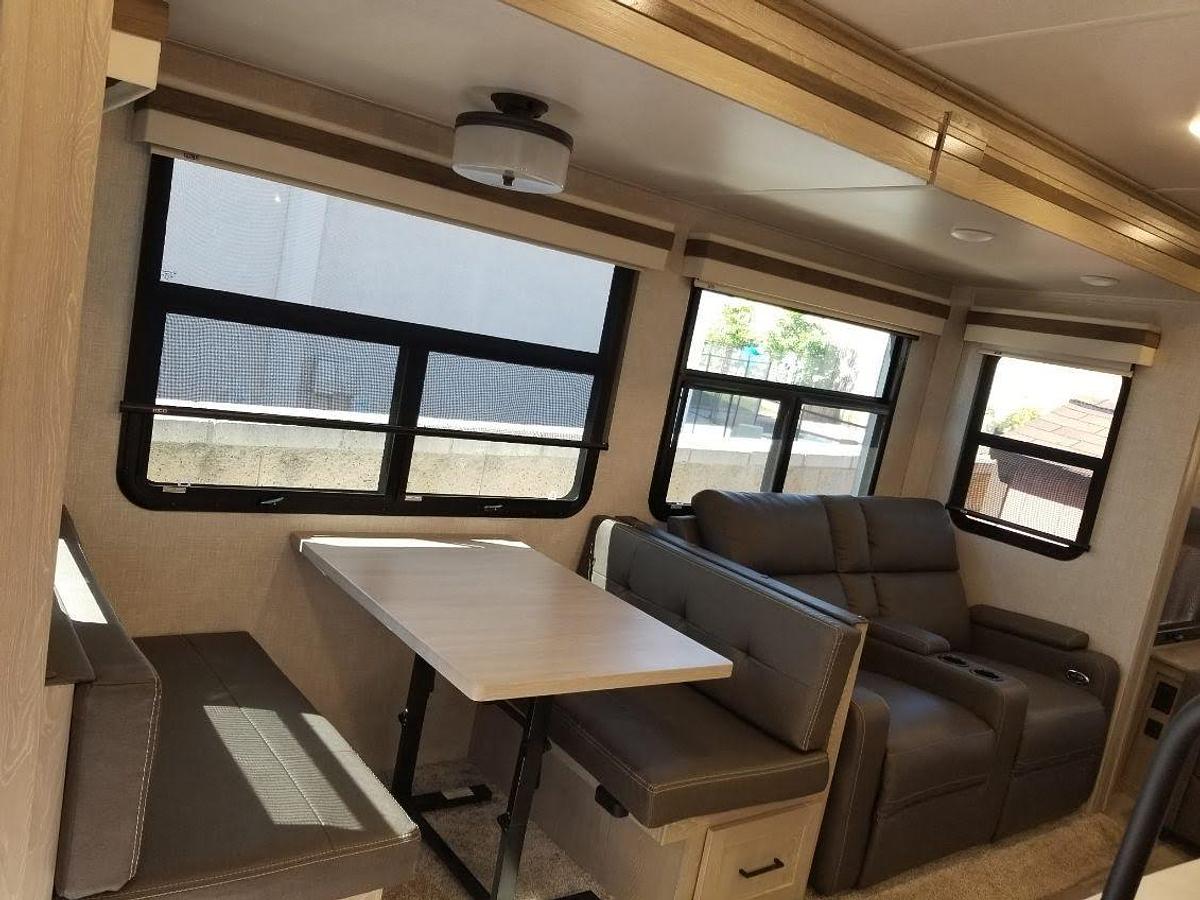 Used 2010 Forest River 34HB