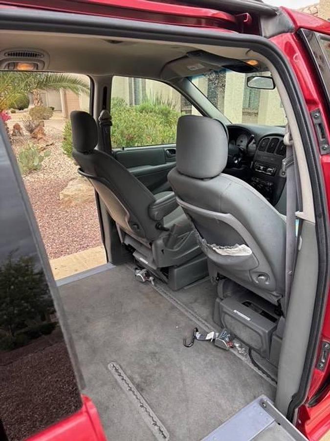 Used 2007 Dodge Grand Caravan SXT Wheelchair Accessible