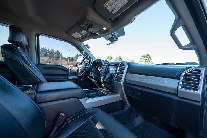 Used 2017 Ford Super Duty F-350 DRW Lariat