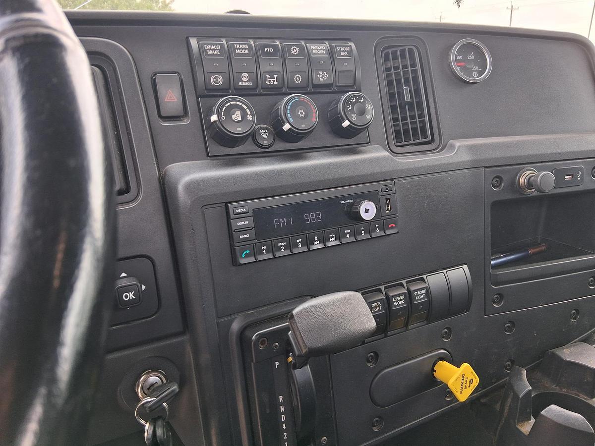 Used 2023 International Mv6