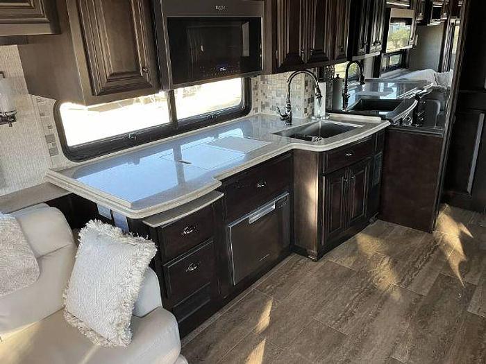 Used 2020 Newmar Dutch Star 4369