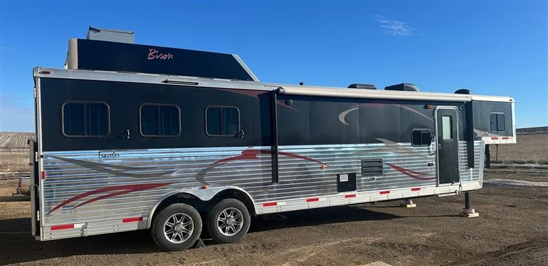 Used 2014 Bison Travel Coach 3 Horse Trailer