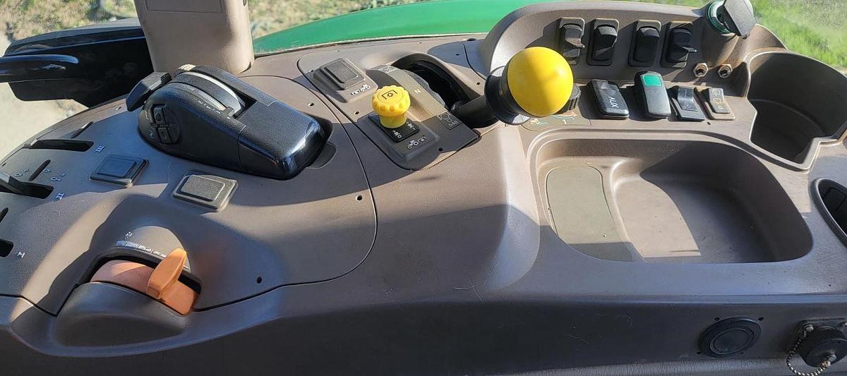 Used 2013 John Deere 5100M