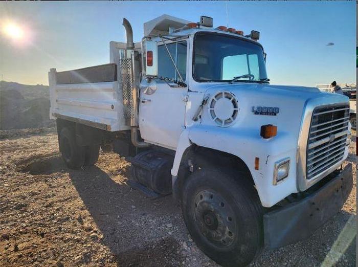 Used 1990 Ford L8000