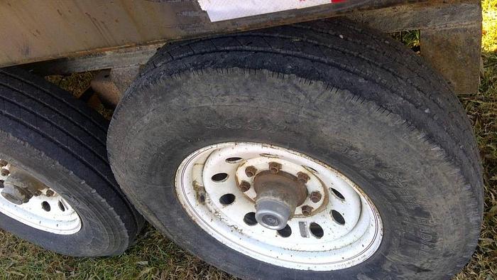 Used 2000 14 ft Gooseneck Dump Trailer