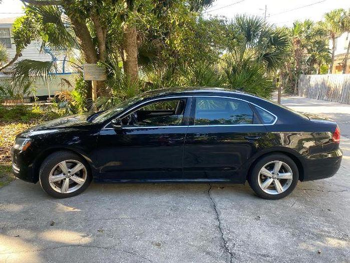 Used 2012 Volkswagen Passat SE w/Sunroof