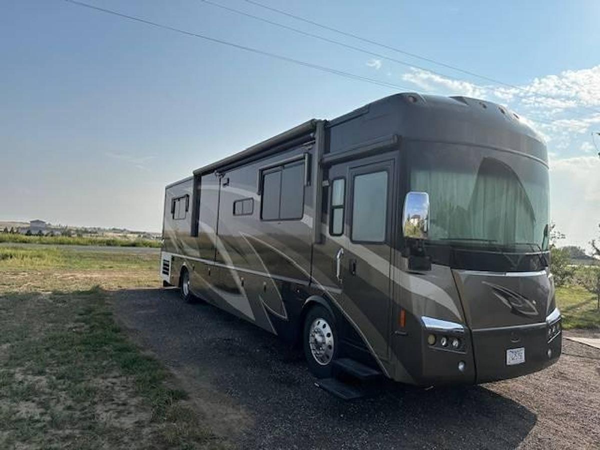 Used 2008 Winnebago Tour 40KD Class A Motorhome