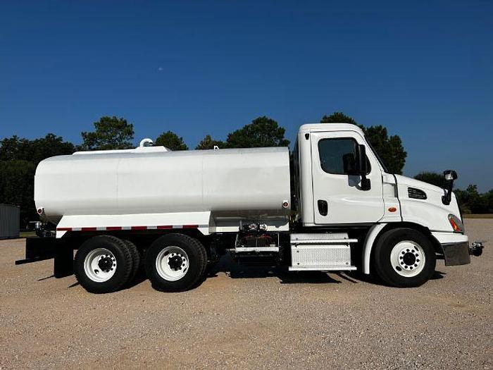 Used 2013 Freightliner Cascadia